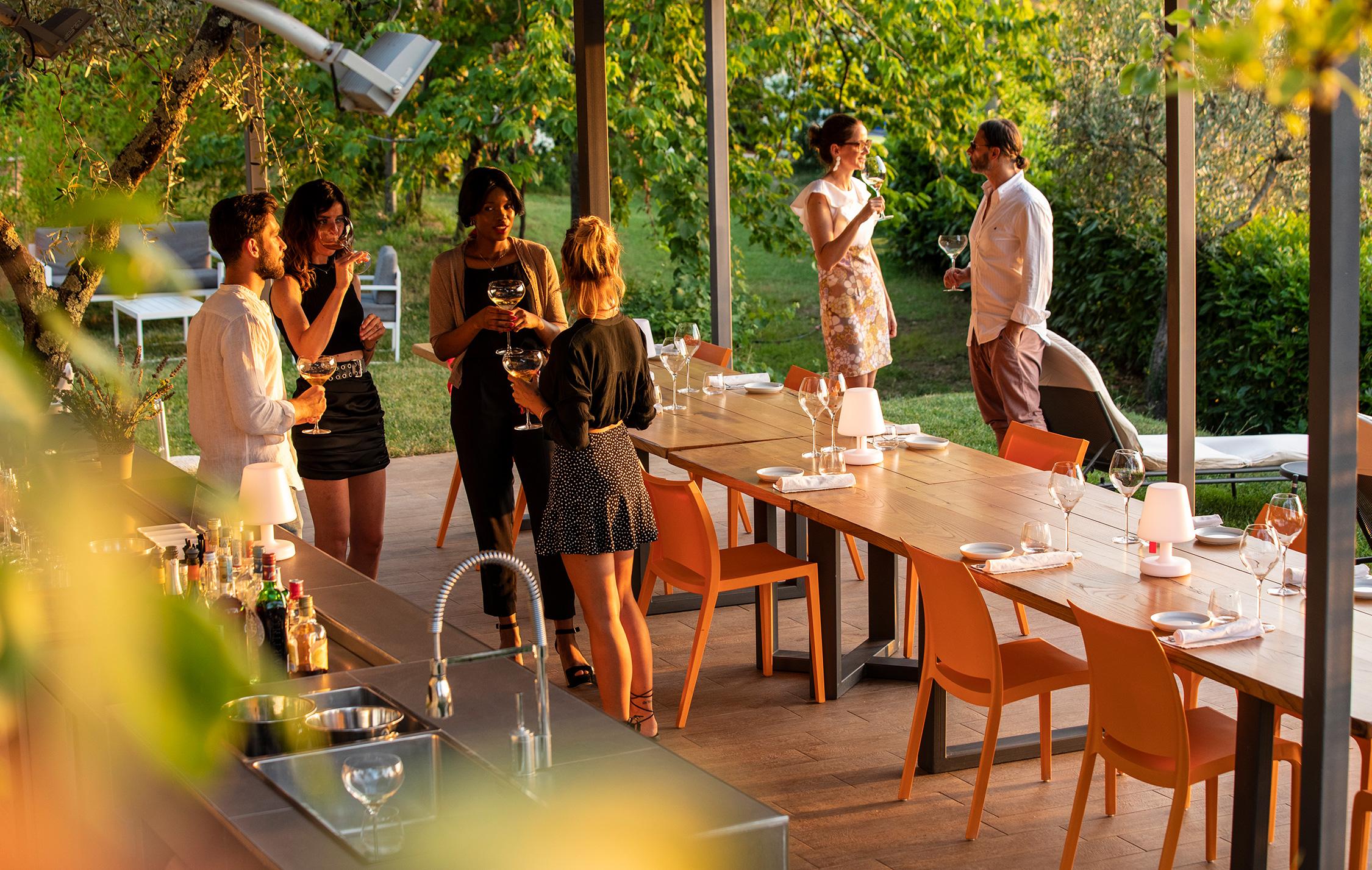 Organika | Restaurant with panoramic views and outdoor spaces in Corton, Tuscany