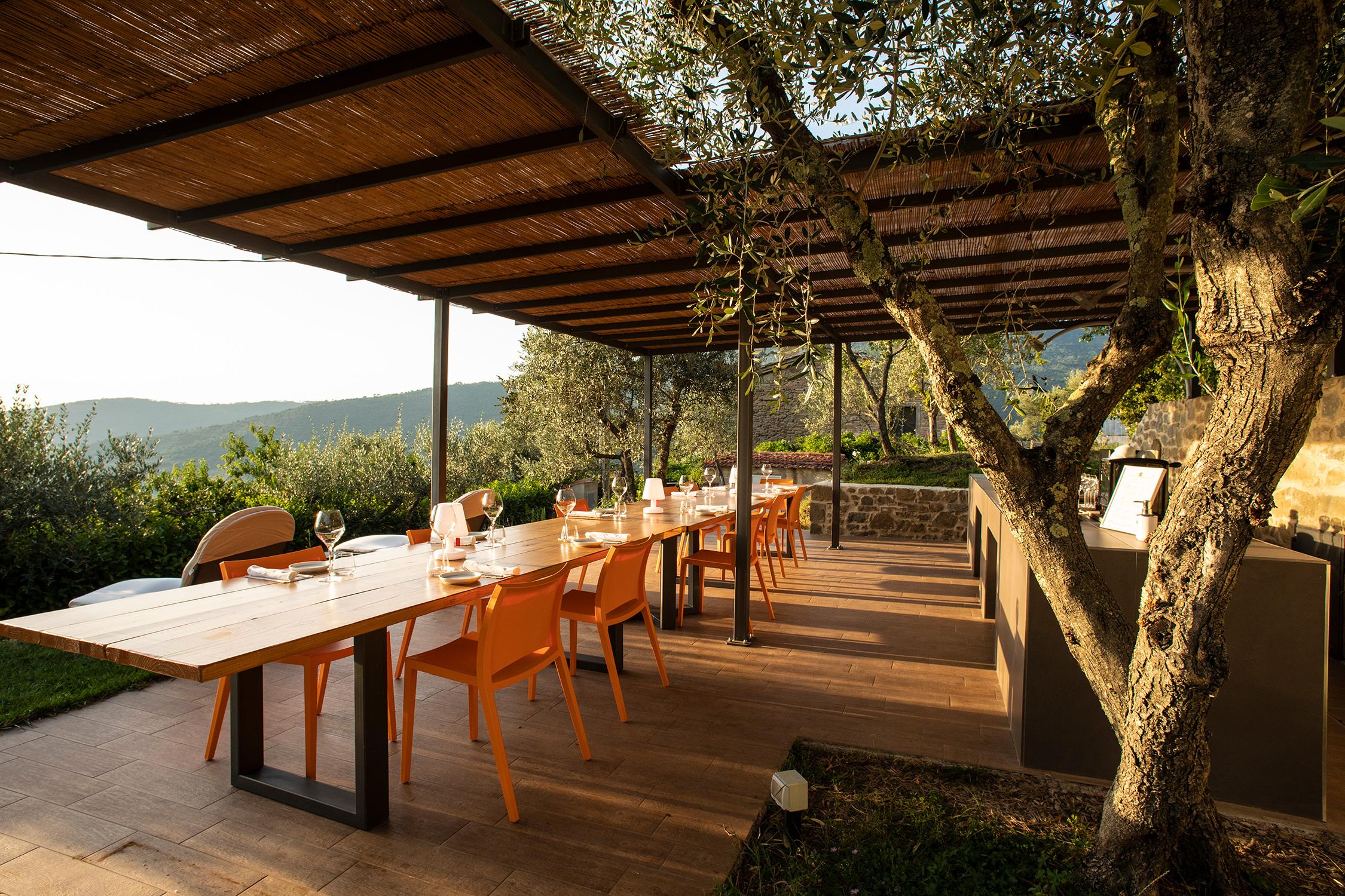 Organika | Ristorante con vista panoramica e spazi esterni a Cortona